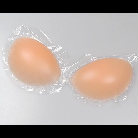 Adhesive Strapless Backless Nude Bra - Picture 1 of 6